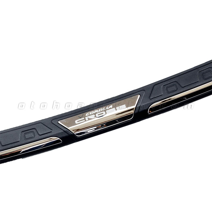 https://69autost.com/wp-content/uploads/thumbnail-for-10507-b40ba089-196-chong-tray-cop-son-corolla-cross-nhua-den-3659-2.jpg