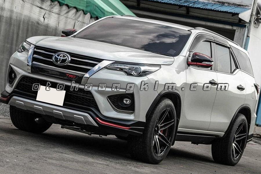 https://69autost.com/wp-content/uploads/thumbnail-for-10650-tt4-body-kit-toyota-fortuner-1-7347.jpg